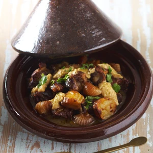 塔吉鍋燉羊肉與馬鈴薯